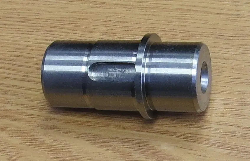 ORIG Вал шестерни вспомогательного насоса R909422707